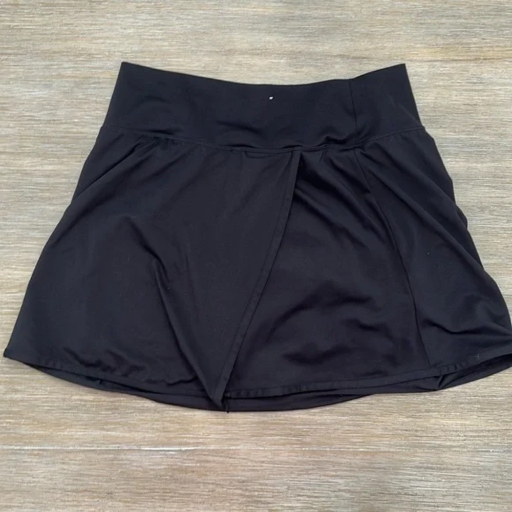 Old Navy Active Black High Rise Skort Size Medium